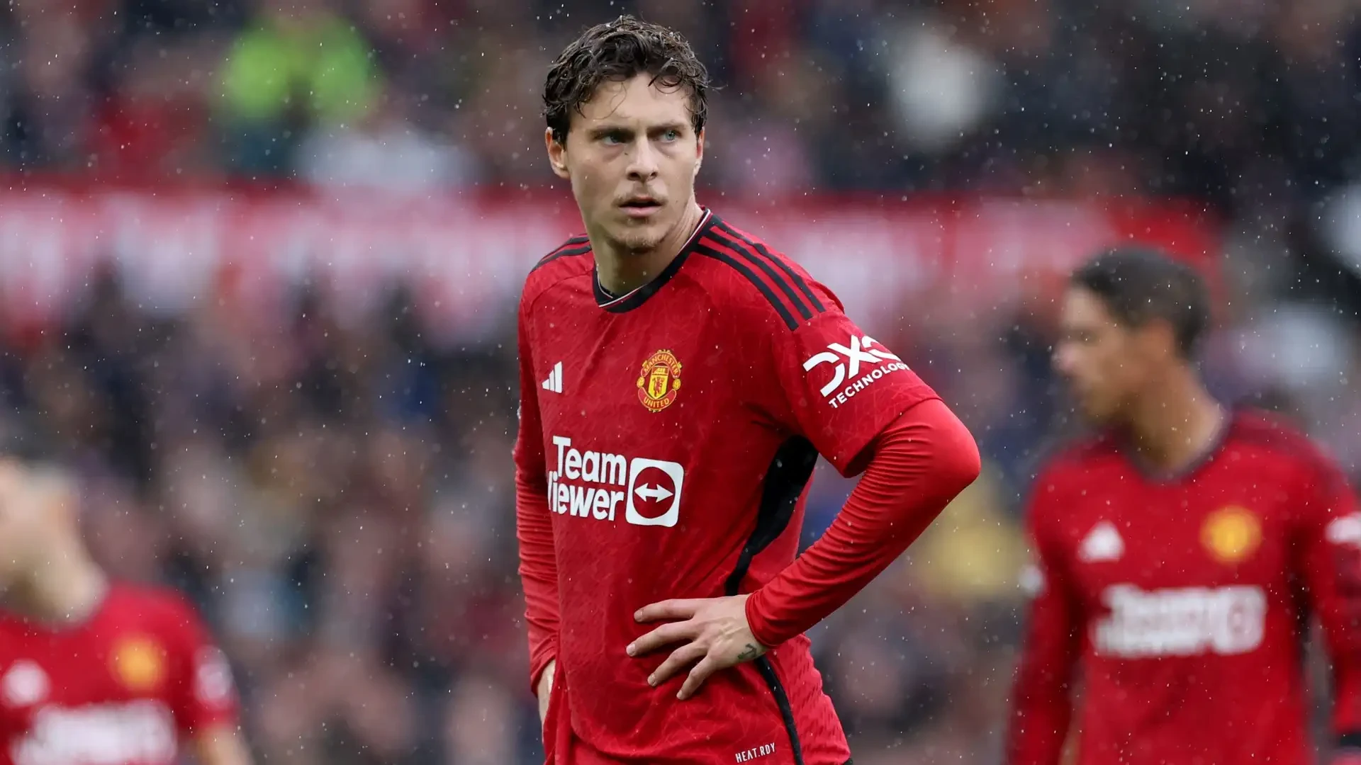 Kecelakaan Horor Bikin Lindelof Tetiba Hilang dari Bench MU Lawan Lyon