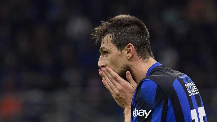 Acerbi Abaikan Panggilan Timnas Italia, Imbas Inter Dibantai PSG? 