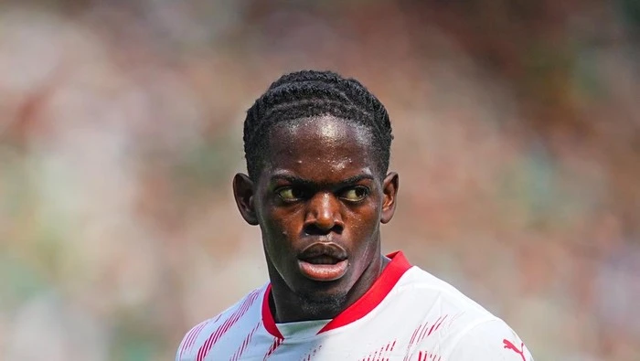 Liverpool Kepincut Bek Leipzig, Siap Tawar Mahal?