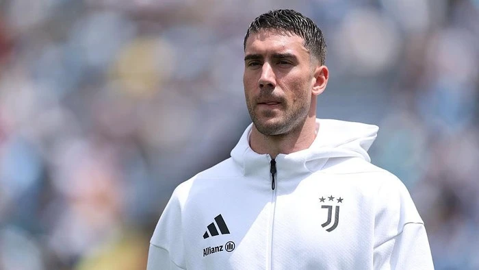 Allegri Tidak Pernah Minta Milan Rekrut Vlahovic 