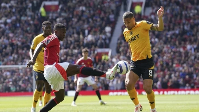 Wolves Sedang Terbenam, MU Bisa Menang Lagi?