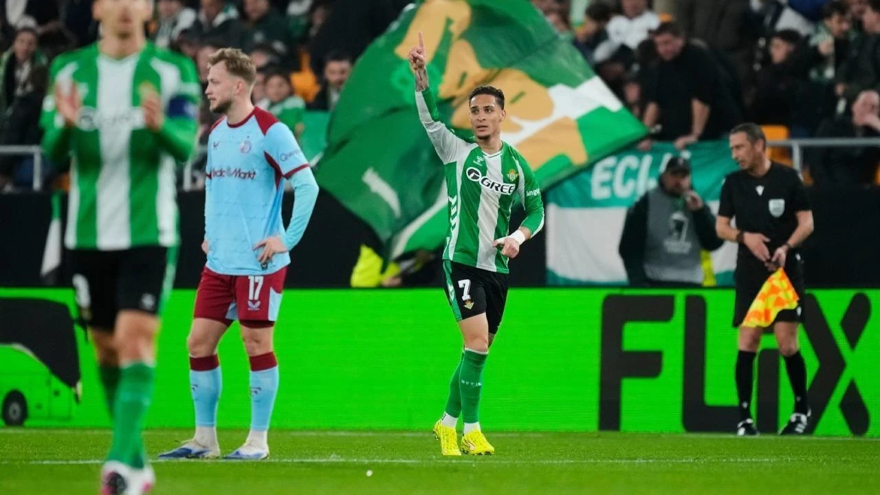 Kisah Antony, Dari 'Badut' di MU, Jadi Juruselamat di Real Betis